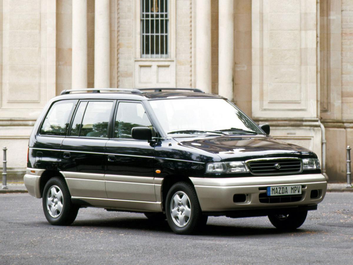 Мазда мпв 1 поколение. Mazda MPV 1995. Мазда МПВ 1999г. Mazda MPV 1 поколение. Мазда МПВ-1 1999.