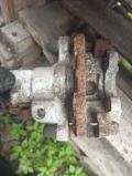 Суппорт задний правый  7701049109 RENAULT LAGUNA 02-05