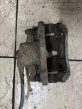 суппорт передний левый 5542095 OPEL CORSA D